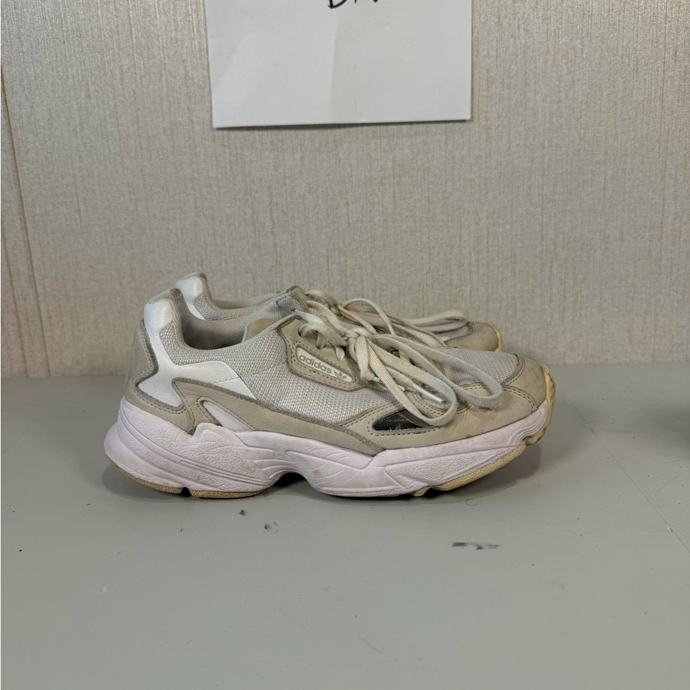 Size 7‎ - Adidas Falcon Triple White W